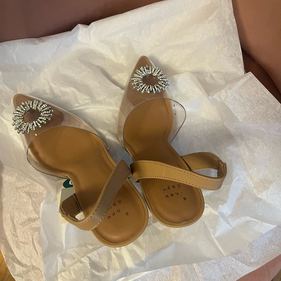 A new day misty heel size 9 NWT - Picture 4 of 9